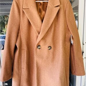 NWT Women’s DKNY Coat
Faux Wool. Camel. XXL